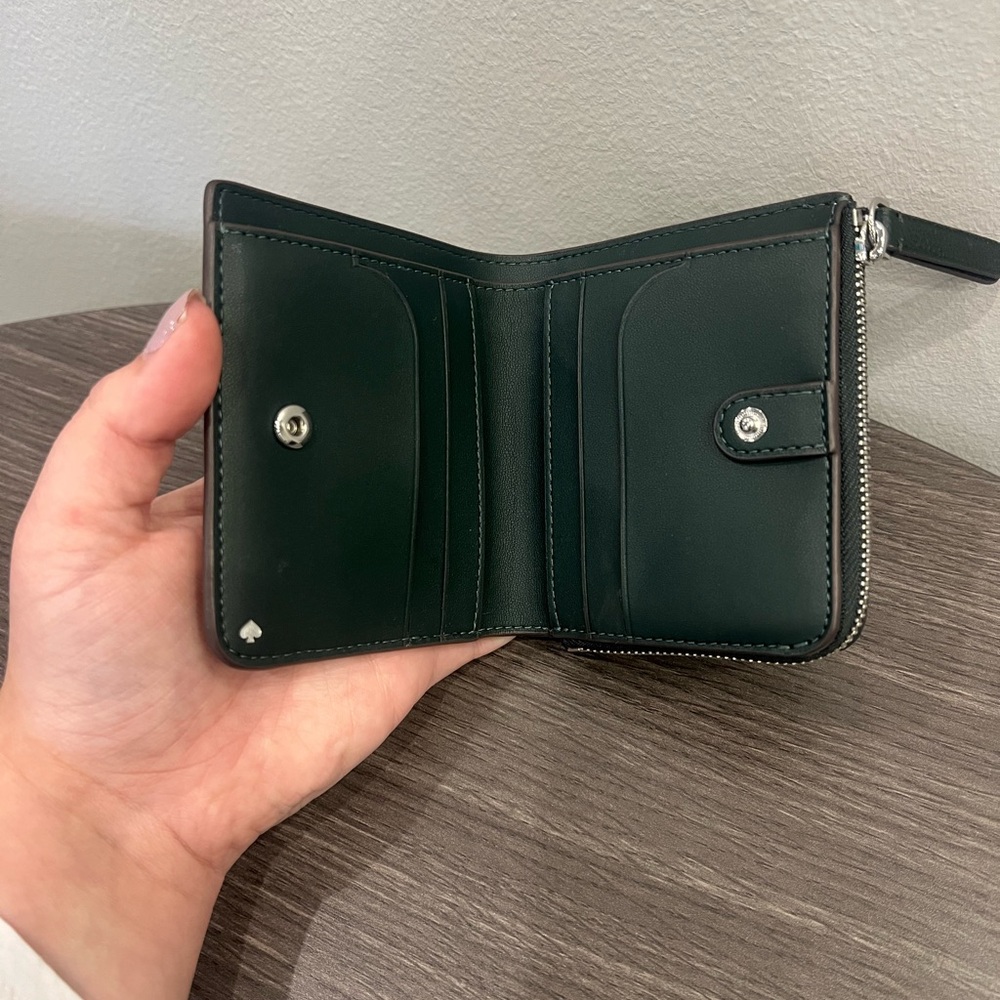 ✨ NWT - Kate Spade Leila Pebbled Leather Small L-Zip Wallet ✨ - Picture 7 of 10